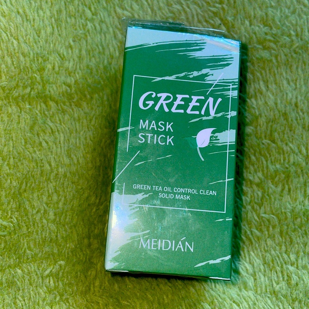 NWT Meidian Green Mask Stick
